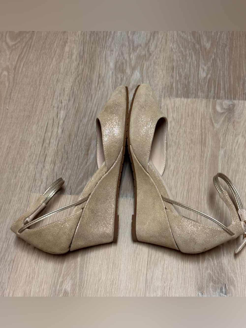 STEFFIE'S Gold Smarter Heels Landmark Palace Size 8.5 Suede Leather Shimmer - Picture 12 of 14